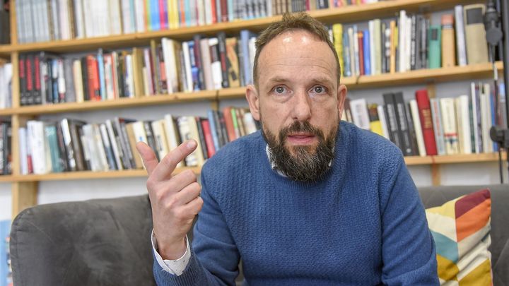 "Andrej dělal hloupého." Macura otevřeně o Babišovi a svých výčitkách, že sloužil ANO