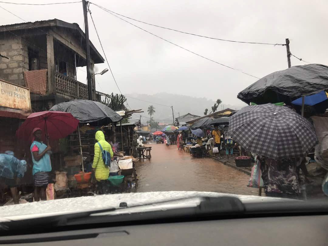 Sesuvy půdy ve Freetownu, Sierra Leone