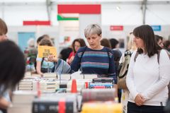 Český knižní trh se vrátil na úroveň před pandemií, ubývá malých knihkupectví