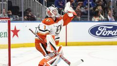 NHL, Anaheim Ducks: Lukáš Dostál