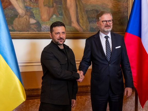 Premiér Petr Fiala (ODS) se setkal s ukrajinským prezidentem Volodymyrem Zelenským (vlevo), 5. května 2025, Praha.