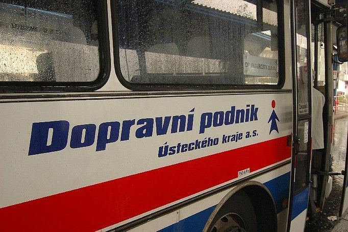 Na Ústecku dnes nevyjely dvě třetiny autobusů ČSAD Ústí nad Labem