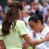 Catherine, princezna z Walesu a plačící Uns Džábirová po finále Wimbledonu 2023