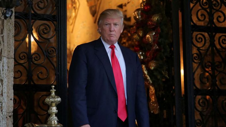 Hon na čarodějnice, politický útok. Trump bojuje s vyšetřovateli, do FBI tepe roky; Zdroj foto: Reuters