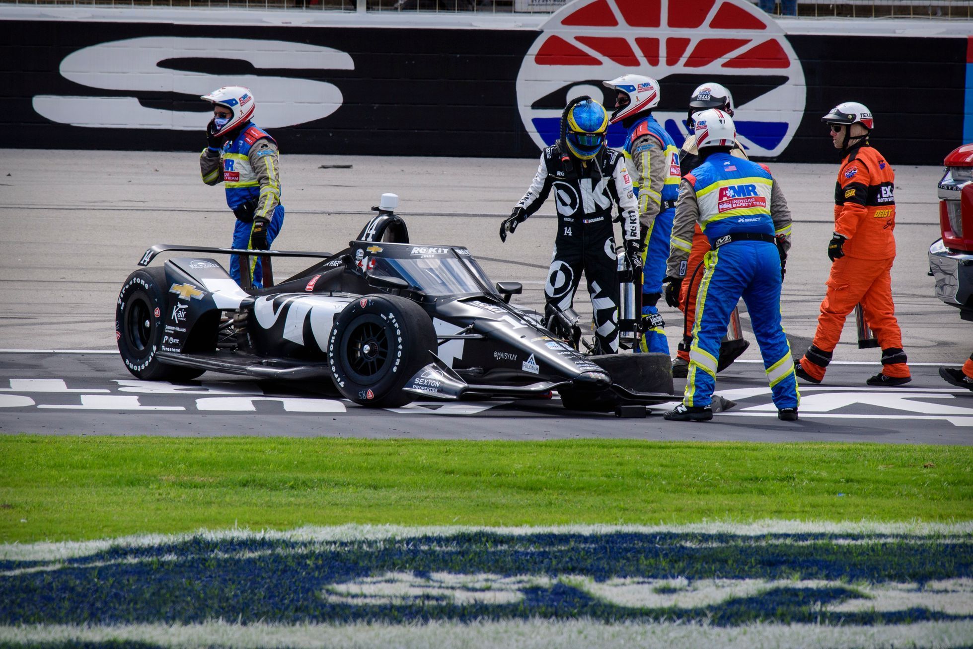 Havárie po startu závodu IndyCar XPEL 375 -  Sébastian Bourdais