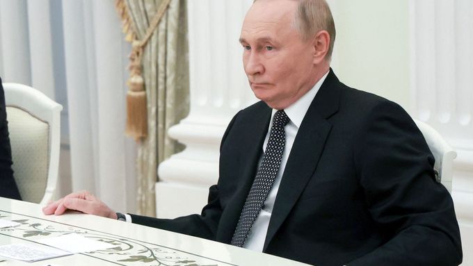 "Dal by si vás k obědu." Kreml rozhořčila slova o Putinovi v americké prezidentské debatě