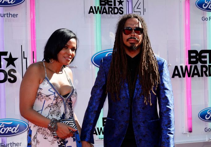 BET Awards 2014 in Los Angeles - DJ Beverly Bond a Bazaar Royale