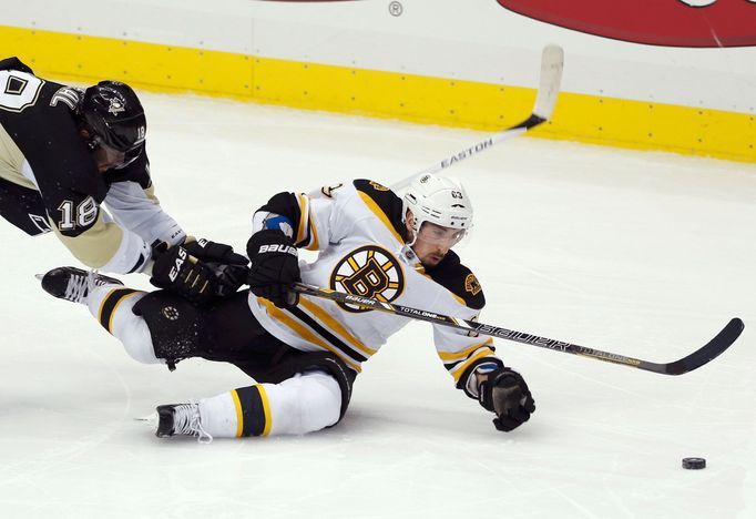 Pittsburgh Penguins - Boston Bruins (Marchand v souboji s Nealem)