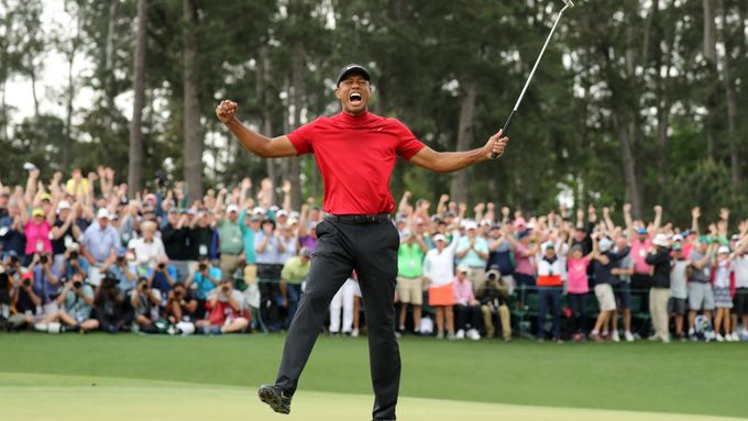 Tiger Woods čekal na další titul z Augusty dlouhých čtrnáct let.