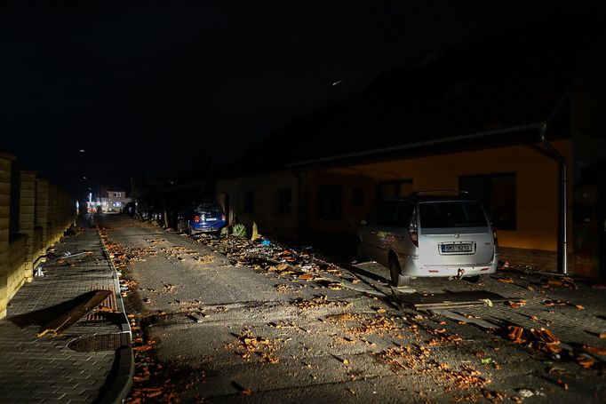 Obec Hrušky na Břeclavsku v noci ze čtvrtka na pátek.