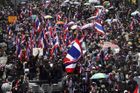 Thajsko: Demonstranti bránili stadion, nechtějí volby
