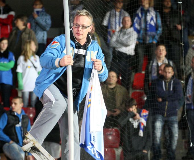 Fotbaloví fanoušci Baníku Ostrava v utkání 10. kola Gambrinus ligy 2012/13 proti Spartě Praha.