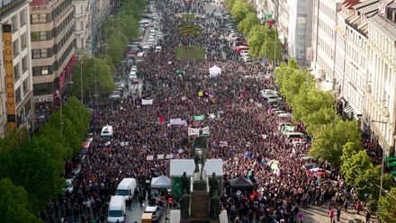 Demonstrace na Václavském náměstí na protest proti chování Andreje Babiše a Miloše Zemana