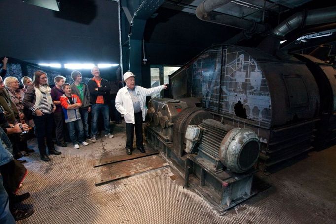 Uhelné doly Zollverein, Essen Město Essen leží na sever od řeky Rúr a řadí se mezi první desítku největších měst Německa.