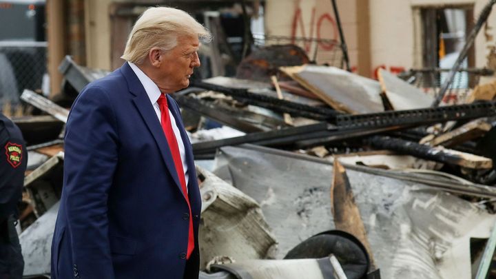 Trump čelí obvinění ze sexuálního obtěžování. Politická motivace, tvrdí jeho právníci
