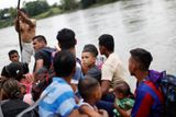 V pátek mexické bezpečnostní složky odrazily útok běženců na hraniční přechod mezi Guatemalou a Mexikem.