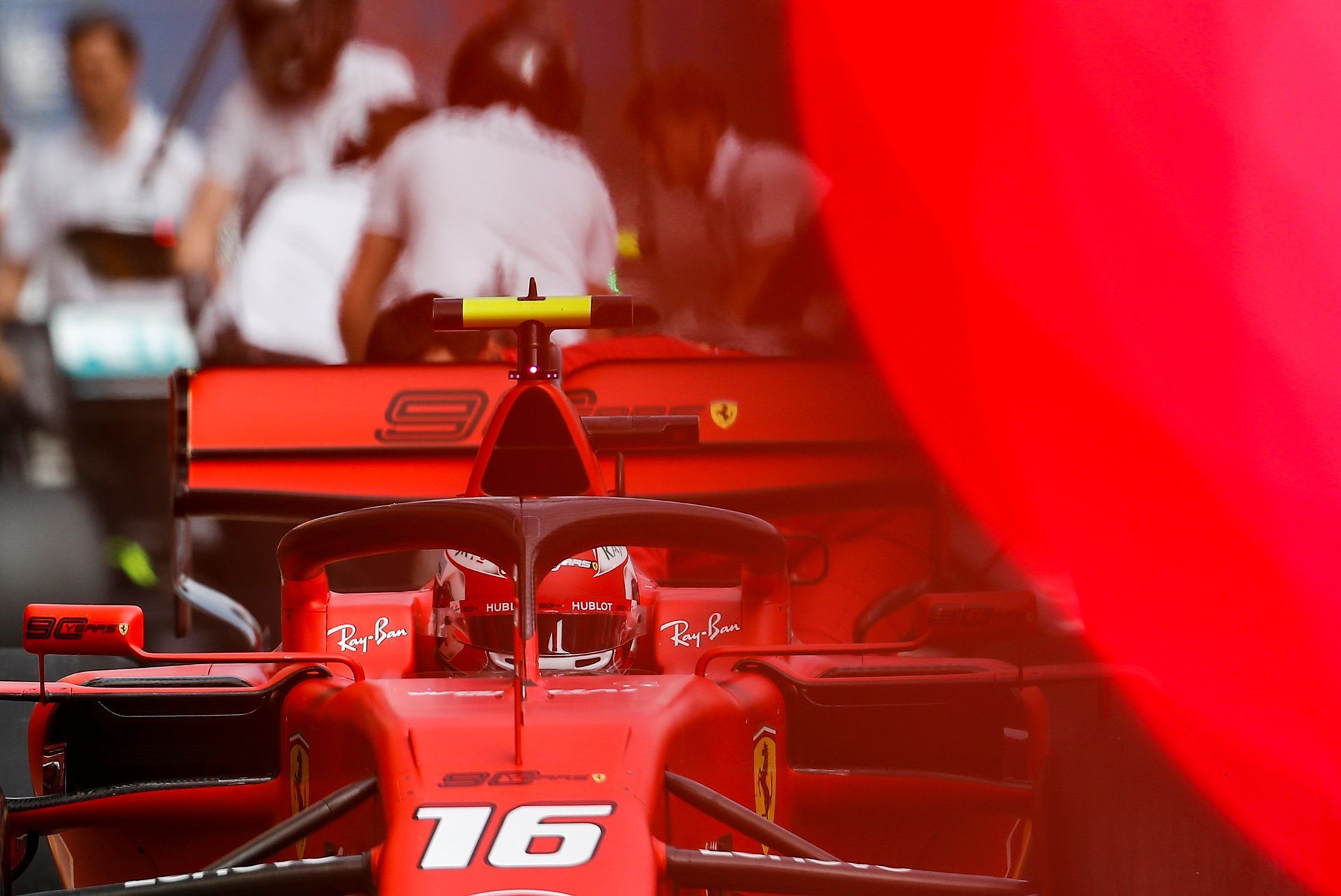 Charles Leclerc (Ferrari) při tréninku na VC Soči 2019
