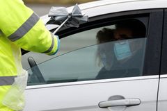 U britské varianty koronaviru je mnohem vyšší úmrtnost, zjistila nová studie