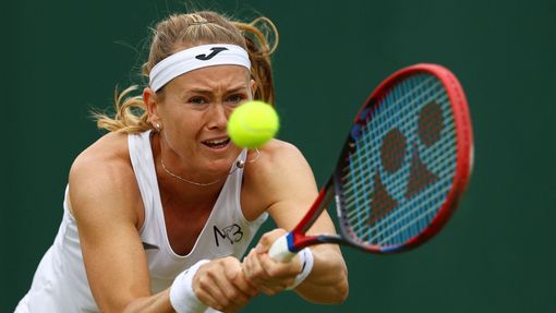 Marie Bouzková v osmifinále Wimbledonu 2023.