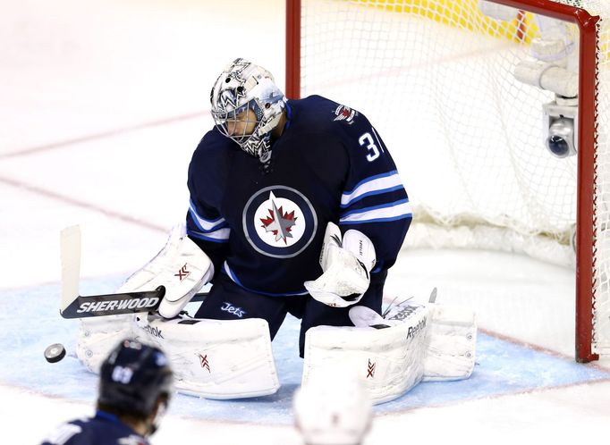 Arizona Coyotes - Winnipeg Jets: Ondřej Pavelec (31)