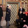Vyjímání korunovačních klenotů ve Svatováclavské kapli