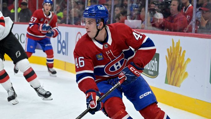 Filip Mešár v přípravném zápase za Montreal před sezonou 2024/25