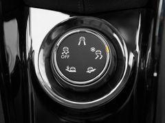 V terénu může pomoci funkce Grip Control