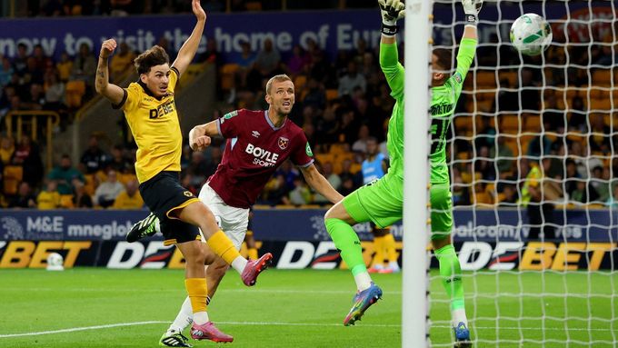 Gól Tomáše Součka v pohárovém klání na hřišti Wolverhamptonu