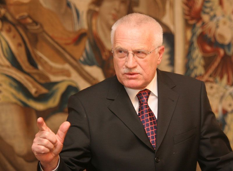 Václav Klaus na tiskové konferenci po jednání s Angelou Merkelovou