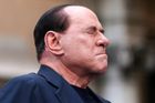 Berlusconi bude namísto domácího vězení pomáhat seniorům