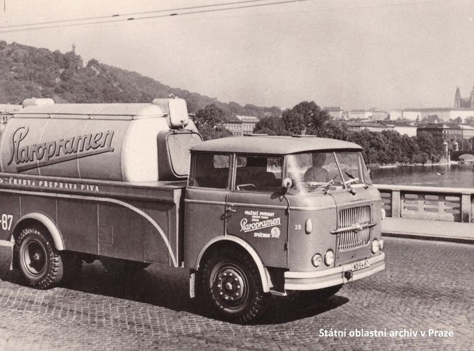 V roce 1962 pivovar zakoupil svoji první automobilovou cisternu na podvozku Škoda RT s objemem 33,58 hektolitru pro zásobování největších odběratelů. Vozilo se tak třeba