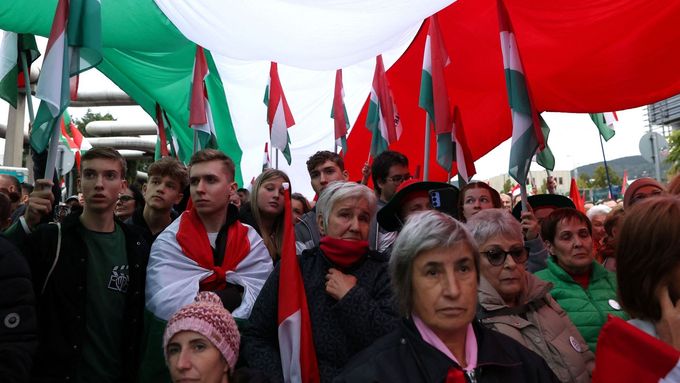 Protest v Budapešti organizovaný opoziční stranou Respekt a svoboda 5. října 2024