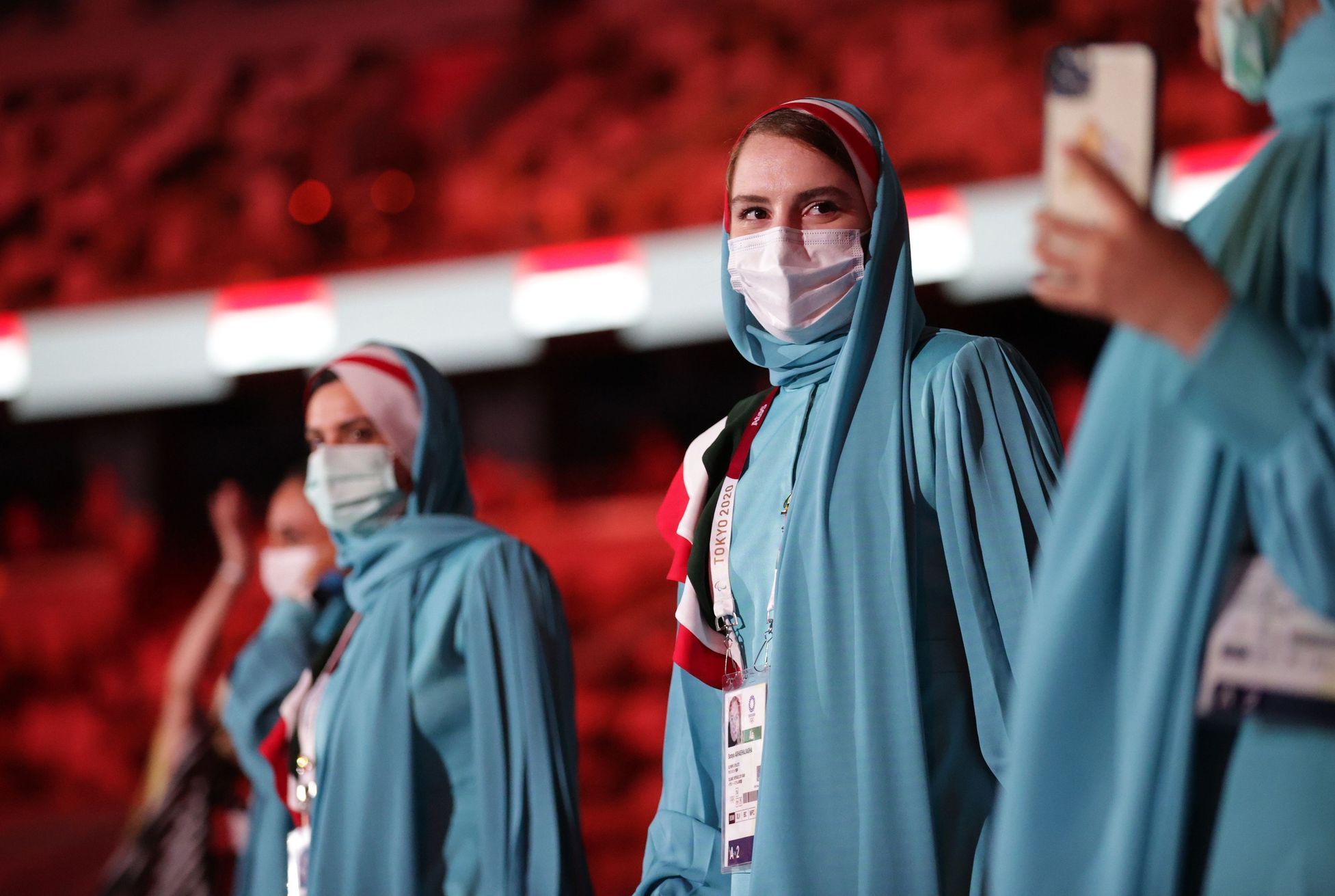 Íránští sportovci při slavnostním zahájení olympiády v Tokiu 2020