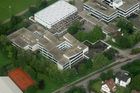 Masakr ve škole: Německý střelec zabil 15 lidí