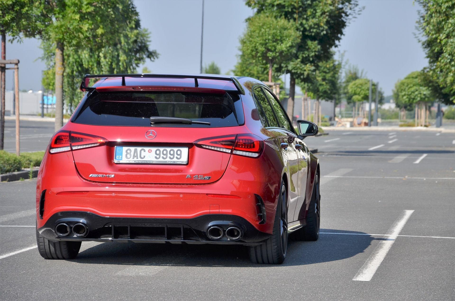 Mercedes- AMG A 45 S (2019 2020)