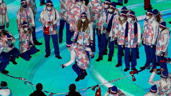 Češi si na ceremoniálu zaskákali přes švihadlo. Pak se hry v Pekingu staly minulostí