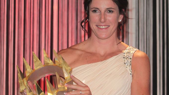 Zuzana Hejnová převzala korunu pro královnu českého sportu pro rok 2013. Podívejte se na momenty z tohoto slavnostního večera.