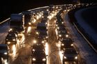 Španěly u Madridu zaskočil sníh, tisíce uvízly v autech