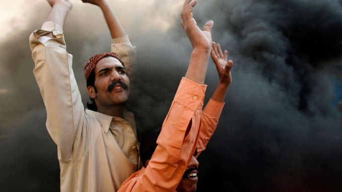 Pákistán je v krizi, volby se odkládají na 18. únor