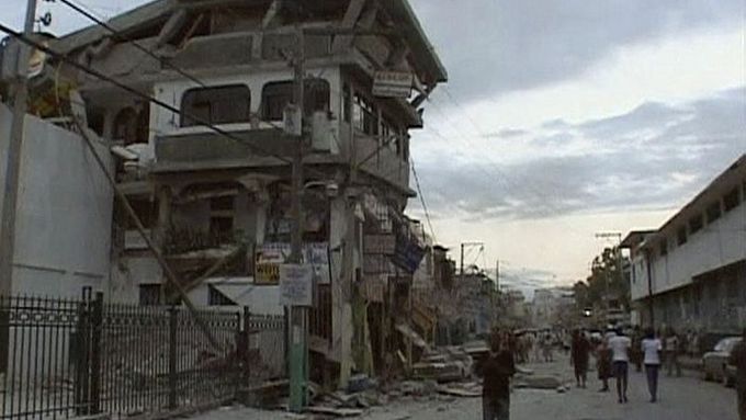 Následky zemětřeseni na Haiti.
