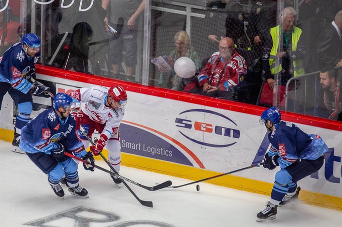 Tipsport extraliga, 1. kolo, HC Oceláři Třinec - Rytíři Kladno