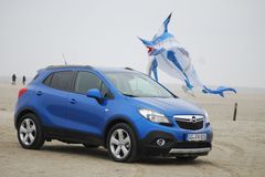 Konkurent pro yetiho je tu: Opel Mokka má nosič kol