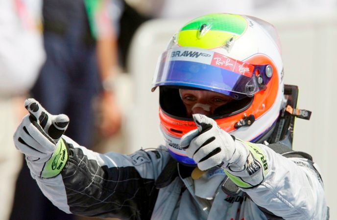 Rubens Barrichello se dočkal. Po pěti letech slaví výhru v závodě F1, když ovládl Velkou cenu Evropy ve Valencii.