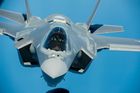 Američané dočasně pozastavili lety stíhaček F-35, čeká je kontrola