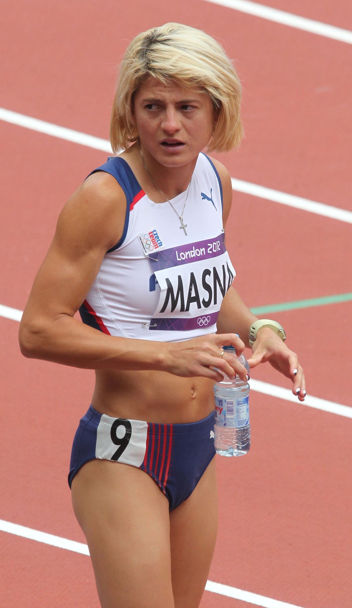 Česká běžkyně Lenka Masná běží kvalifikační závod v 1. kole na OH 2012 v Londýně,