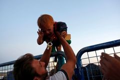 Turecko žádá o pomoc EU proti neřízeným lodím s migranty