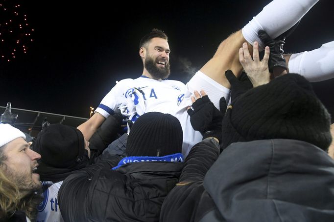 Soccer Football - Euro 2020 - Group J Qualification - Finland v Liechtenstein - Helsinki, Finland November 15, 2019. Finnish captain Tim Sparv celebrates. Lehtikuva/Markk