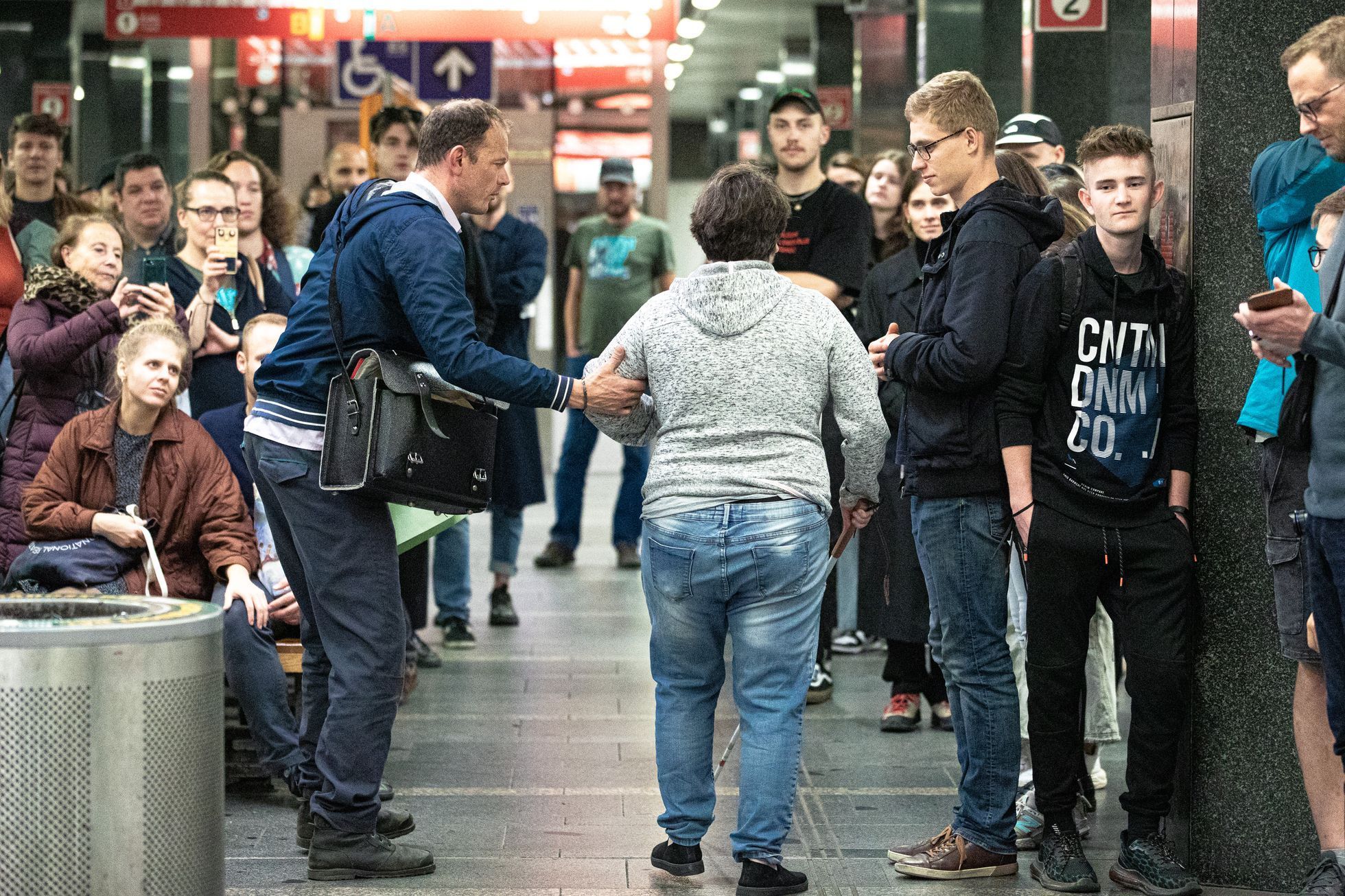 Půlnoční divadelní představení v pražském metru o jeho vzniku, festival příští vlna/next wave, soubor Krutý krtek