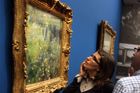 Na to, abyste mohli takto zblízka obhlížet každý tah štětcem světových malířů (zde například Renoir z Muzea Thyssen-Bornemisza v Madridu), není třeba mnoho.