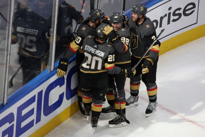 Tomáš Nosek slaví branku v semifinále Stanley Cupu s Dallasem